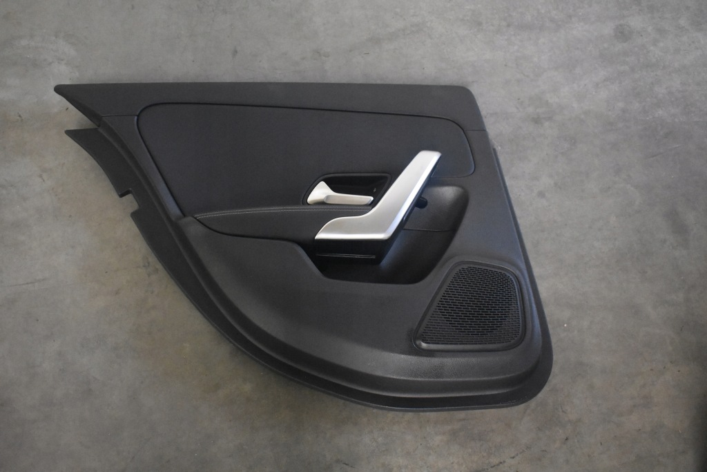 фото №1, Idealny обшивка двері лівий задня задній mercedes w177 1