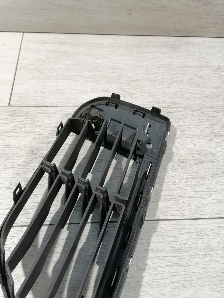 Bmw x1 f48 решётка бампер левое  перед 7354777 с Разборки