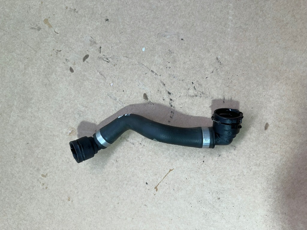 Трубка воды, шланг воды, радиатора mercedes c klasa w205 de европа в Украине