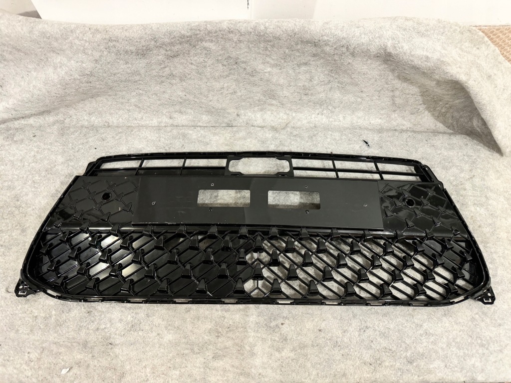 фото №1, Toyota aygo x 22- решётка бампера