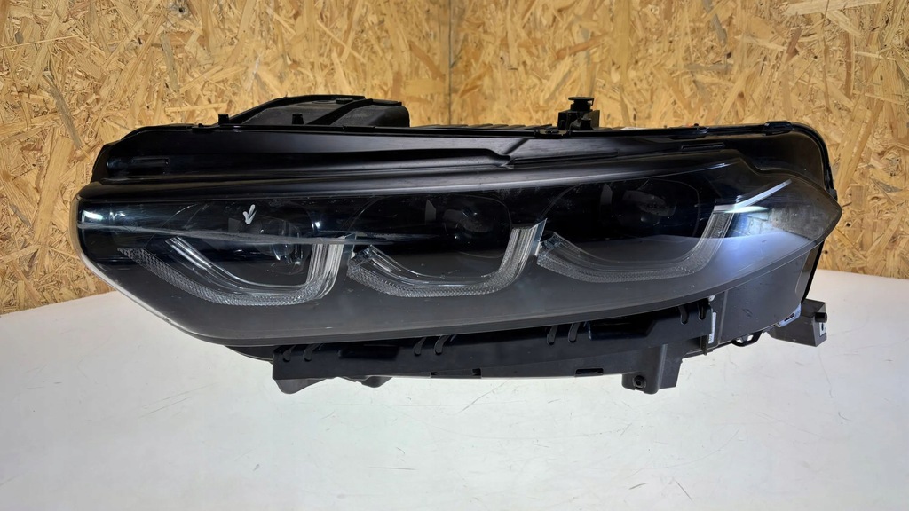 фото №1, Alfa romeo tonale 2023 лампы передние