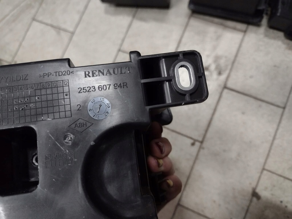 фото №7, Корпус коробка предохранителей arkana clio 243129238r 252360794r