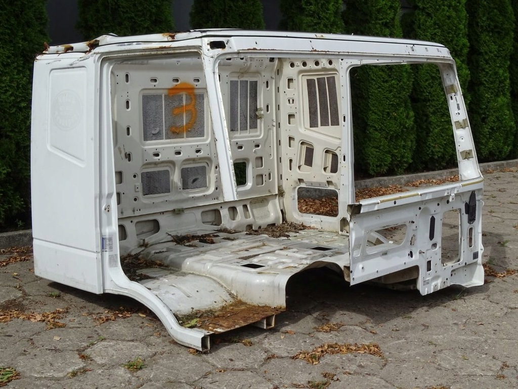 фото №1, Iveco stralis e3/4/5 02-12 обшивка поріг правий bok