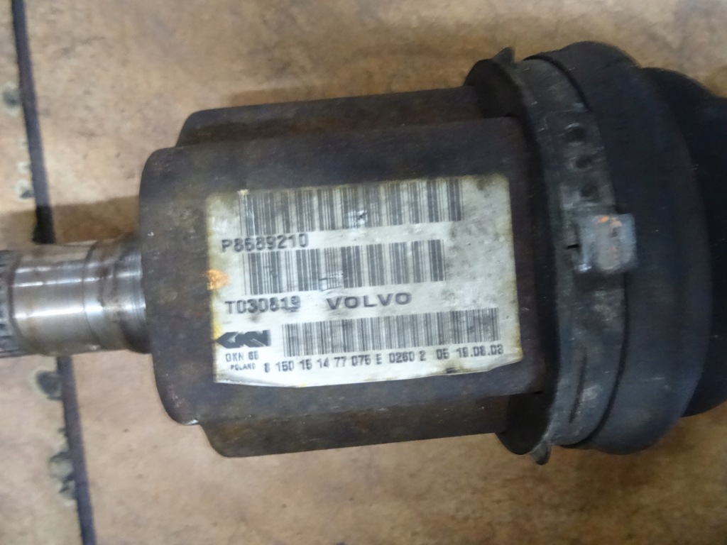 Volvo s60 2.4d 02' приводной вал левая короткий 8689210 в Украине