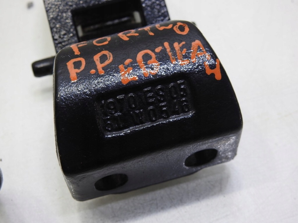 фото №8, Петля петли дверь правое eb1 smart fortwo i