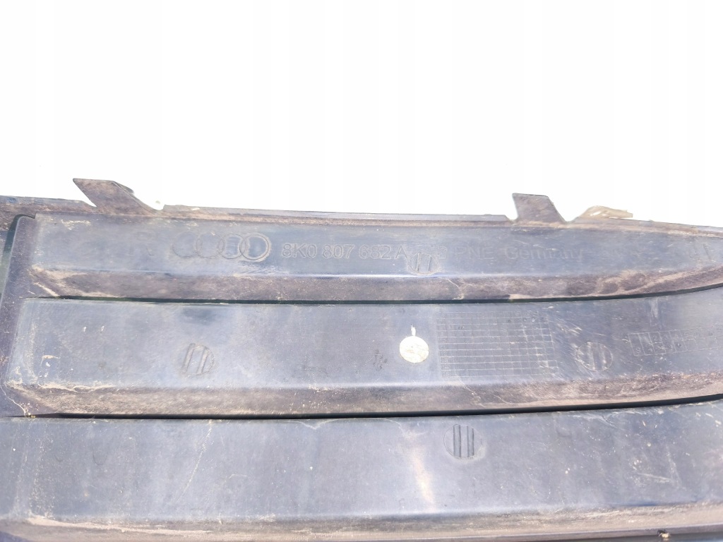 Решётка решётка радиатора бампера правая audi a4 b8 8k0807682a Киев