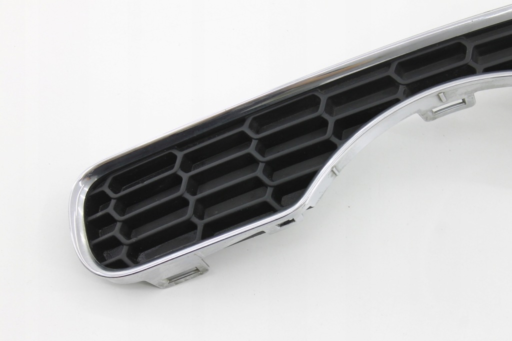 фото №3, Mini clubman r55 правая решётка заднего бампера