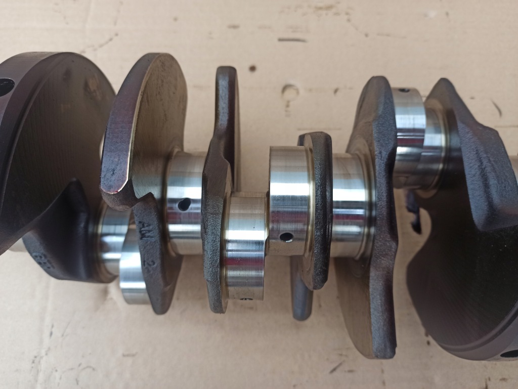 Wał коленчатый audi a4 b8 a5 3.2fsi cal r06ea номинал с Разборки