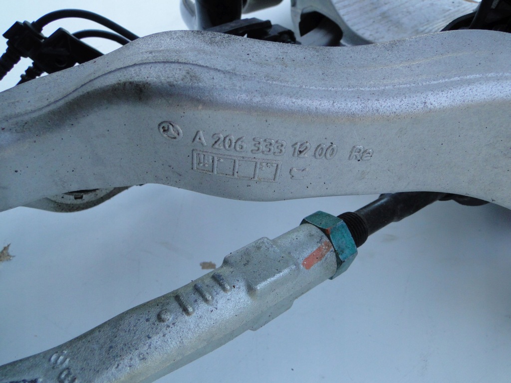 фото №5, Mercedes c klasa 206 w206 поворотный кулак передняя правая лапа правое 4matic