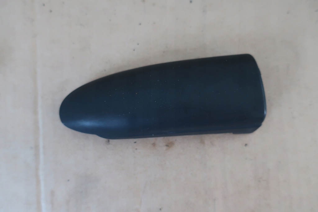 фото №1, Voyager iv town country заглушка рейлінг права 01-