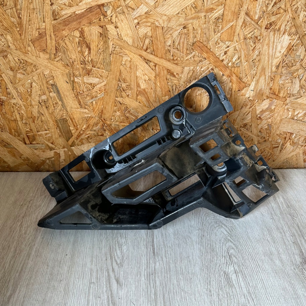 фото №1, Направляющая бампера правый задняя peugeot 3008 ii