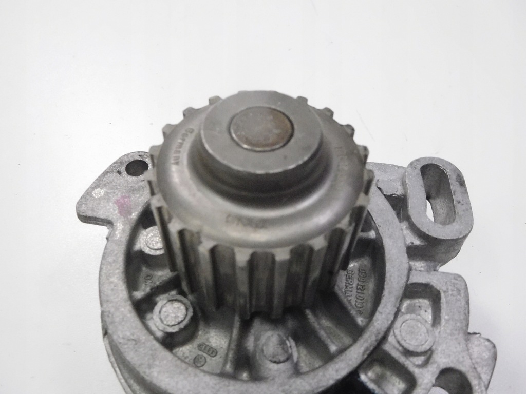 фото №6, Насос wody audi 100 оригинальный номер 46121004