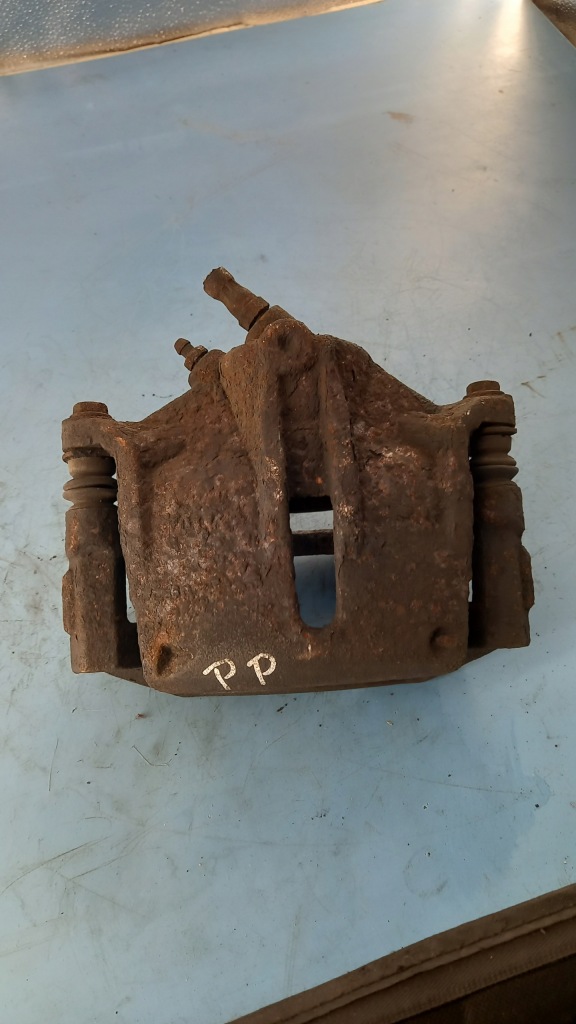 фото №1, Супорт правий перед ford mondeo mk3 03r 2.0tdci