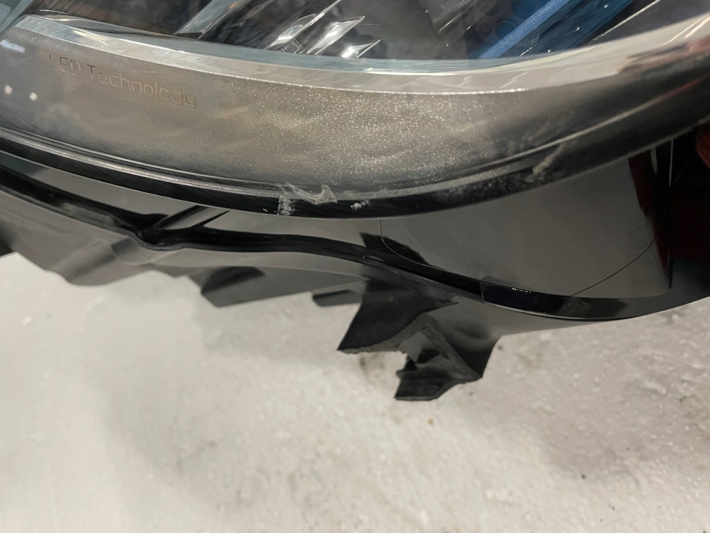 Byd atto 3 лампа права full led правий oryg європа sc2e-4121020 Ціна