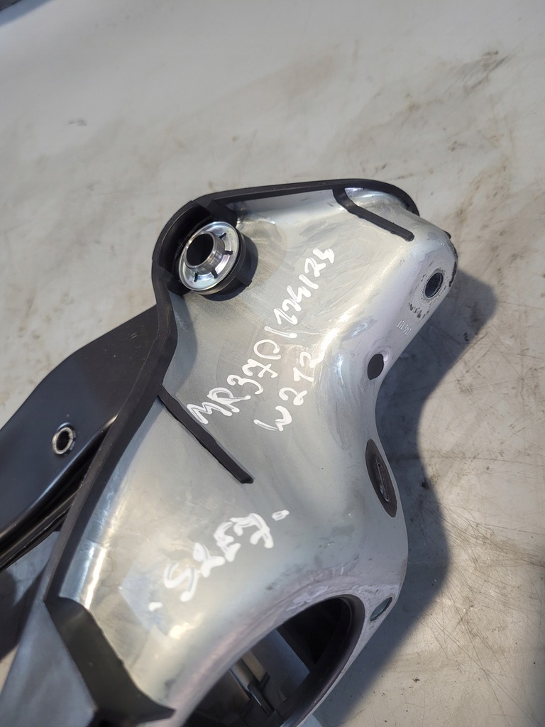 фото №10, Педаль тормоза оригинальный номер a2042902001 mercedes w212 10r. eu