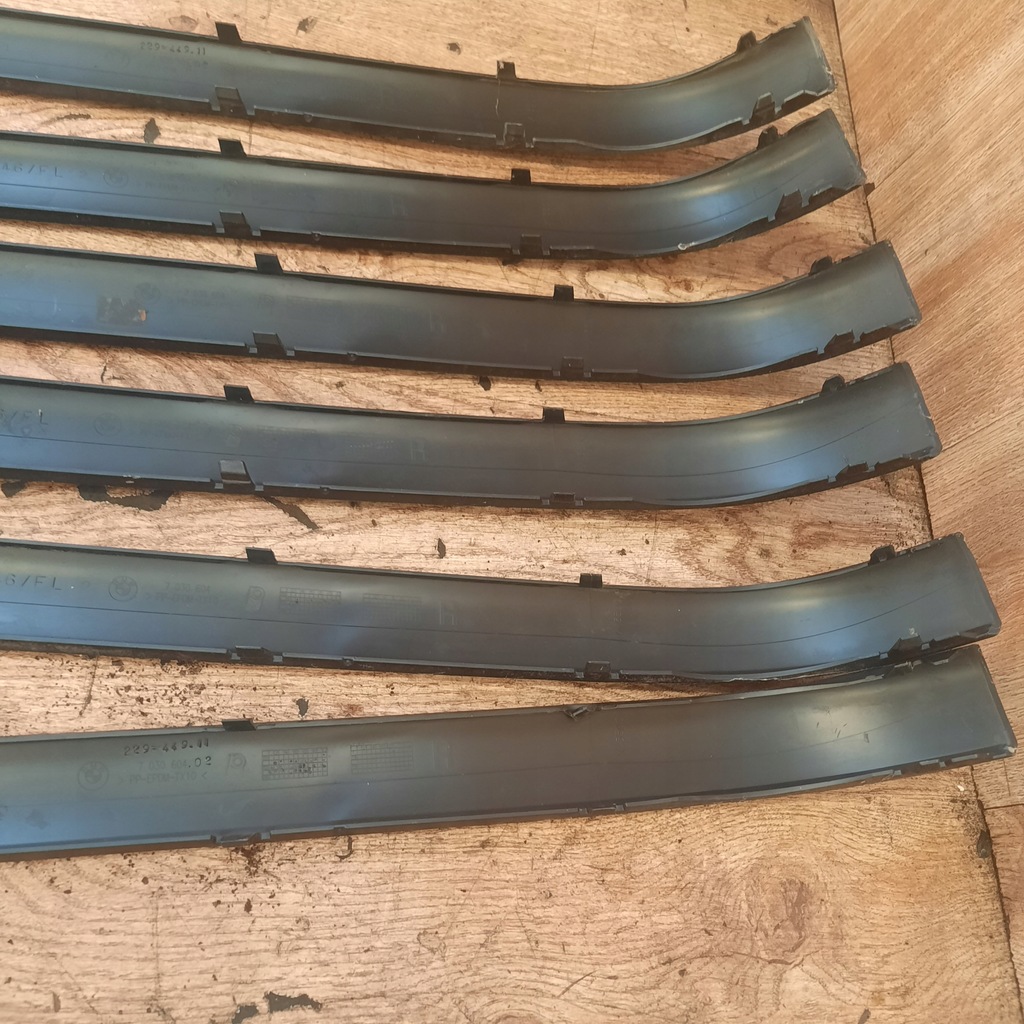 фото №15, Молдинг бампера правый задняя bmw e46 sedan 7030604