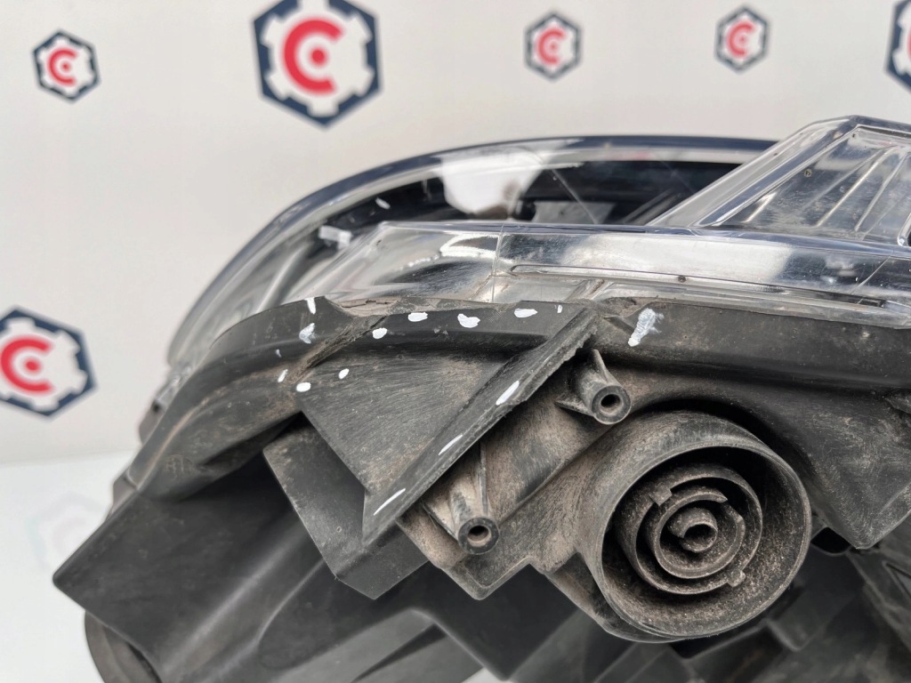 фото №4, Лампа правая перед peugeot rifter partner iv