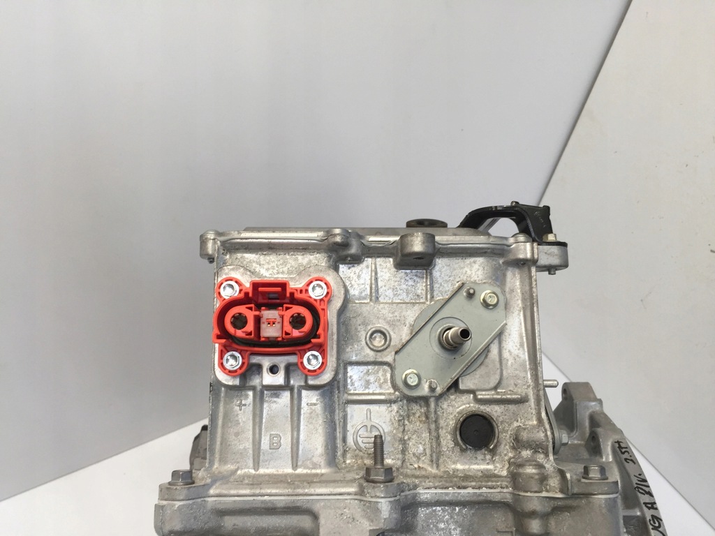 фото №12, Ford kuga iii 3 mk3 2.5 гибрид 2021 автоматическая коробка передач передач km