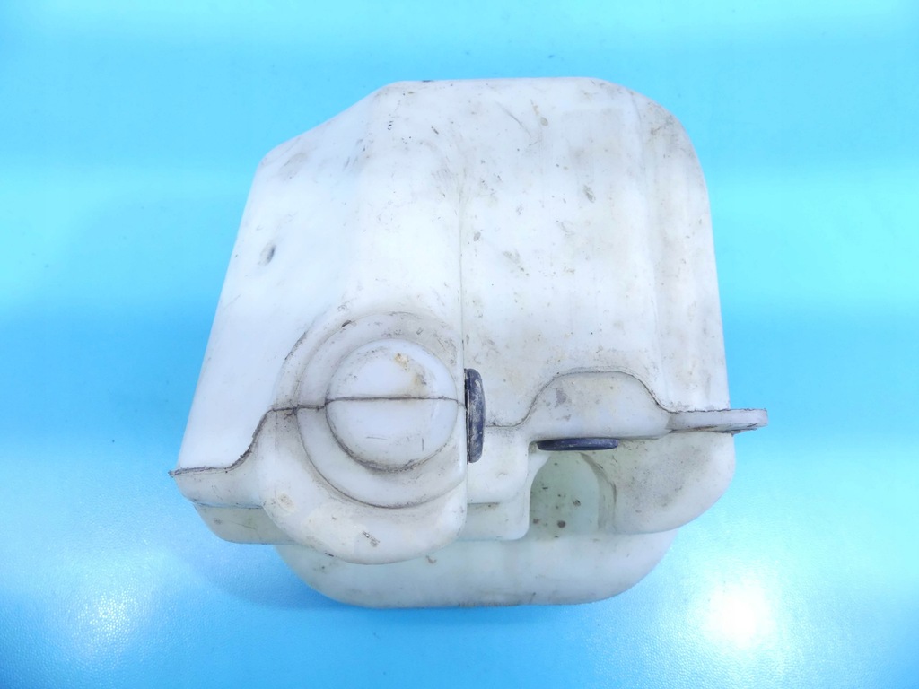 фото №8, Бачок розпилювача subaru forester i sf 97-