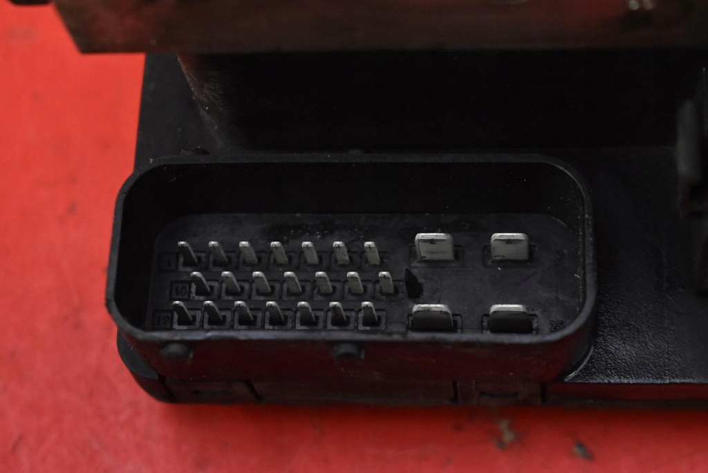 фото №8, Насос abs 58920-29500 hyundai coupe 1 i 2.0 16v 139 km 99-01