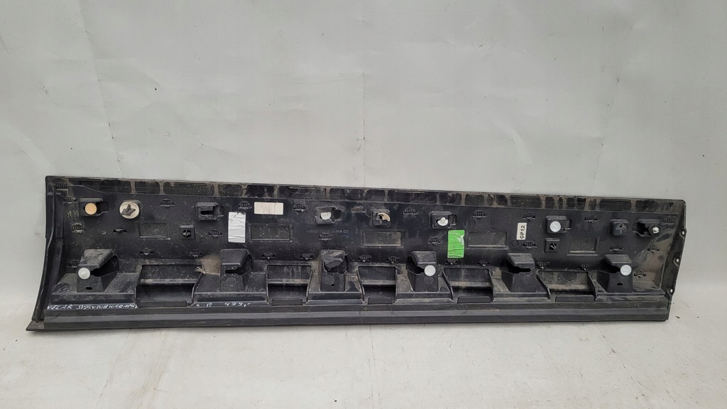 фото №2, Velar sv autobiography молдинг дверь левая перед