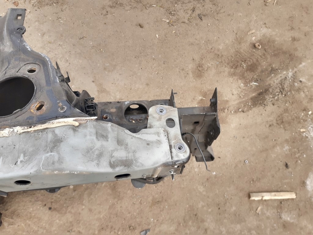 фото №3, Четверть перед передняя правая clio iii