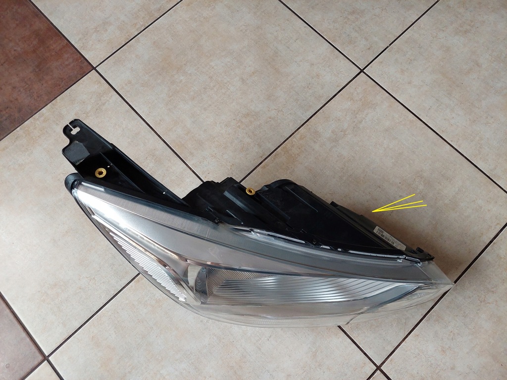 фото №6, Лампа права - led - ford c-max ii mk2 - lift - 14-19