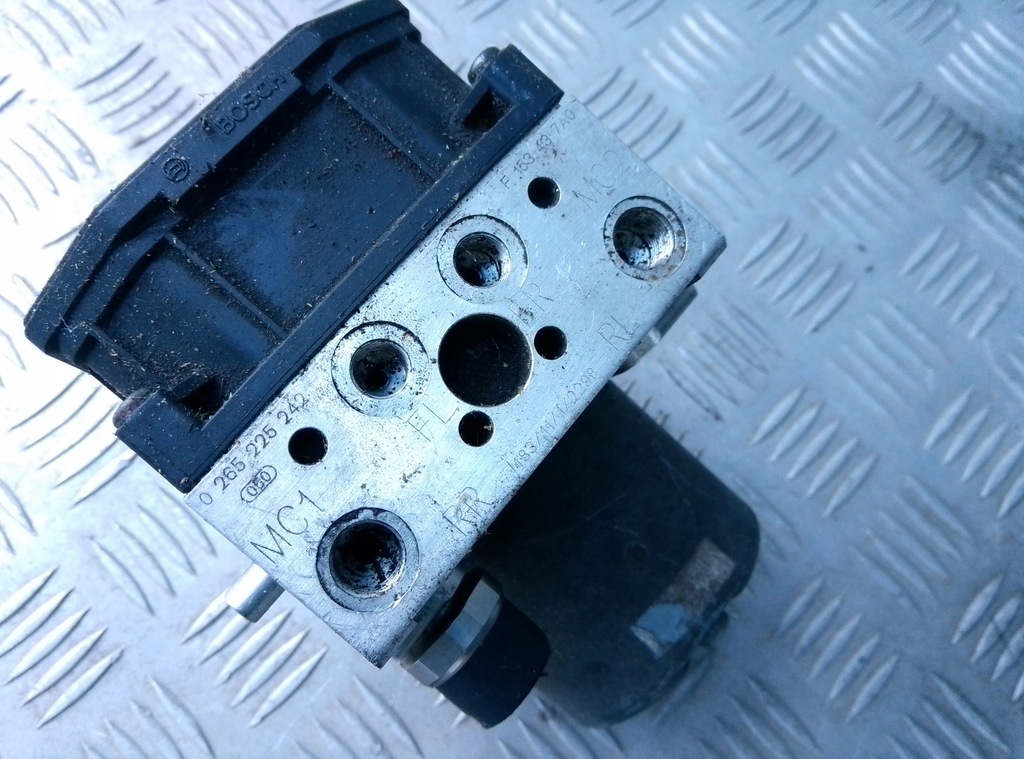 фото №9, Mazda rx-8 rx8 насос abs 0265950107 блок управления 0265225242