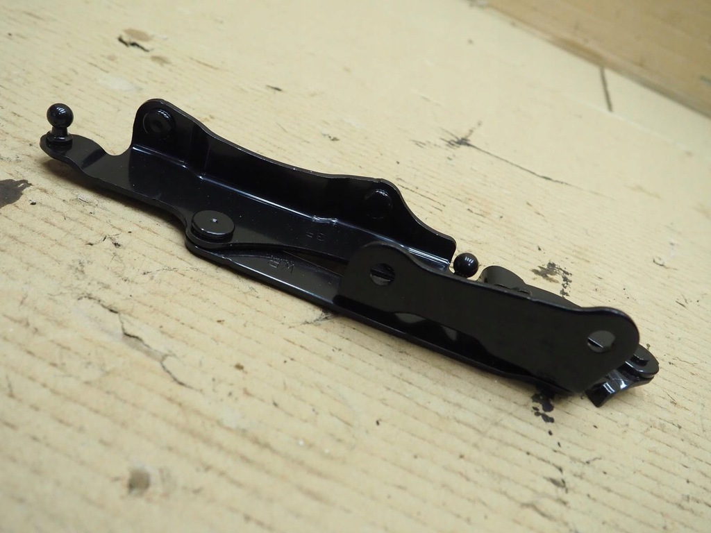 фото №7, Петля кришки mazda mx5 nd правий