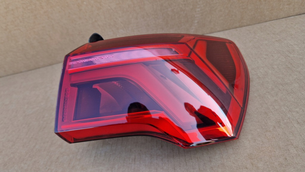 Купить Фара задний  правый  led динамическая audi q3 рестайлинг  83a945092