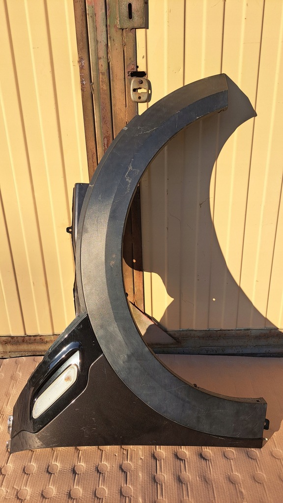 фото №1, Mini countryman r60 - крыло правый молдинг