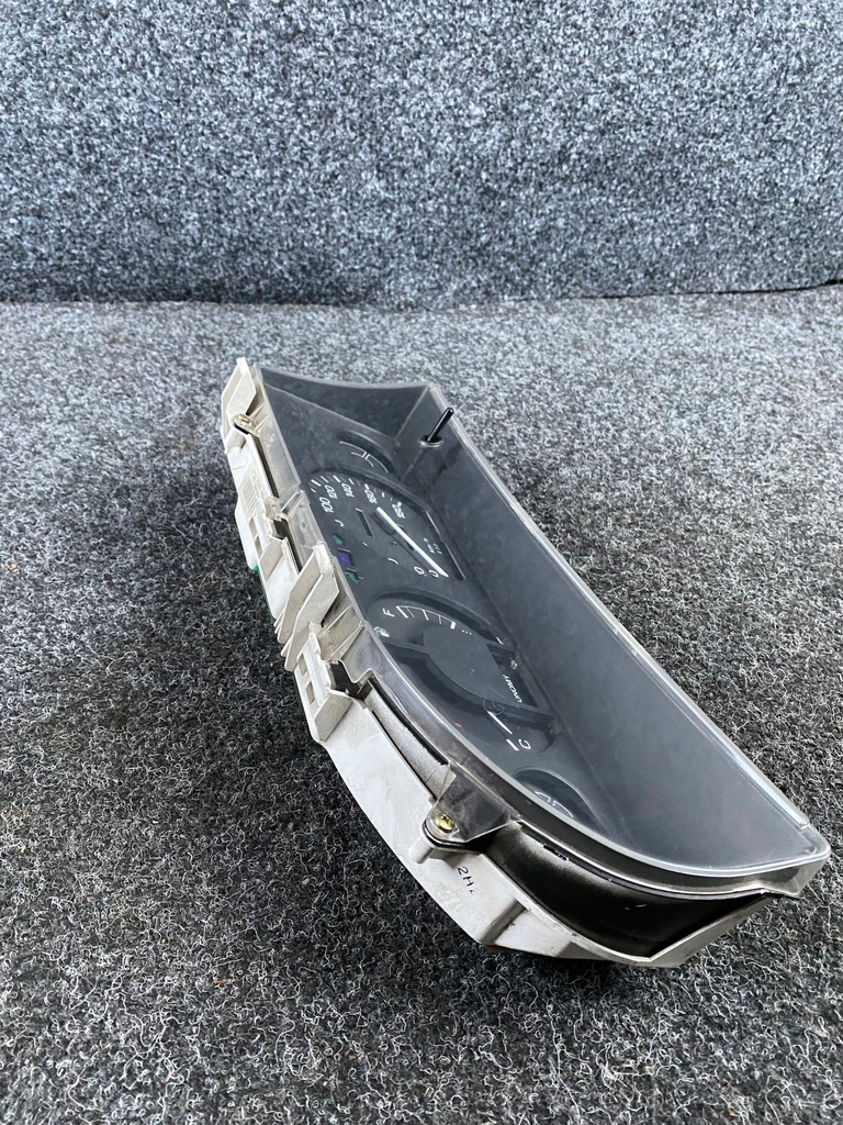 фото №6, Счетчик приборы toyota corolla e9 83200-1a260