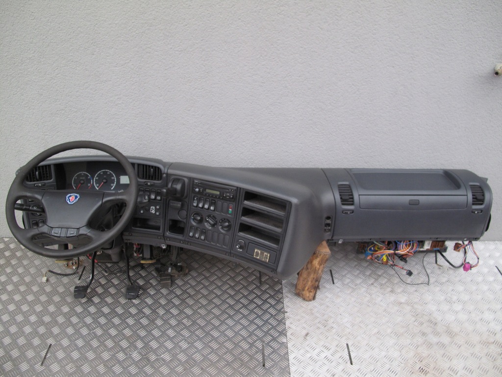 фото №1, Приборная панель приборная панель приборная scania r старый typ