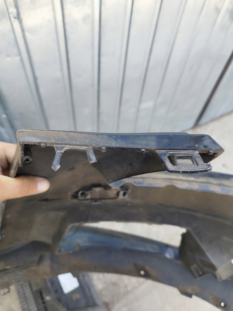 Бампер перед audi a3 8p lift s-line 2008-2012 колір lz9y 8p0807437aa Недорого