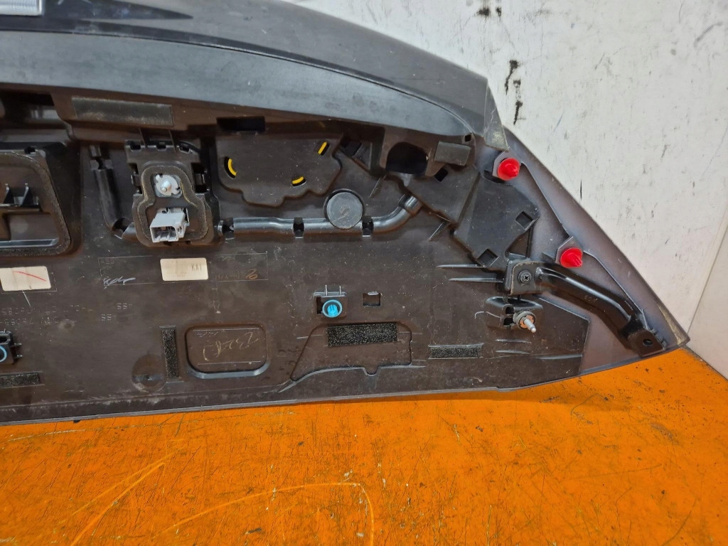 фото №12, Lexus nx i 14-21 спойлер козырёк крышки задняя 76892-78010