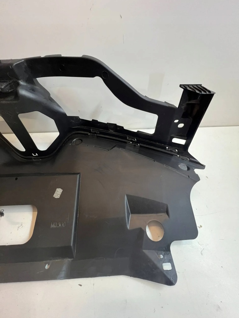 фото №12, Renault scenic iv 16- воздуховод впуск воздуха решётка радиатора радиатора решётка радиатора