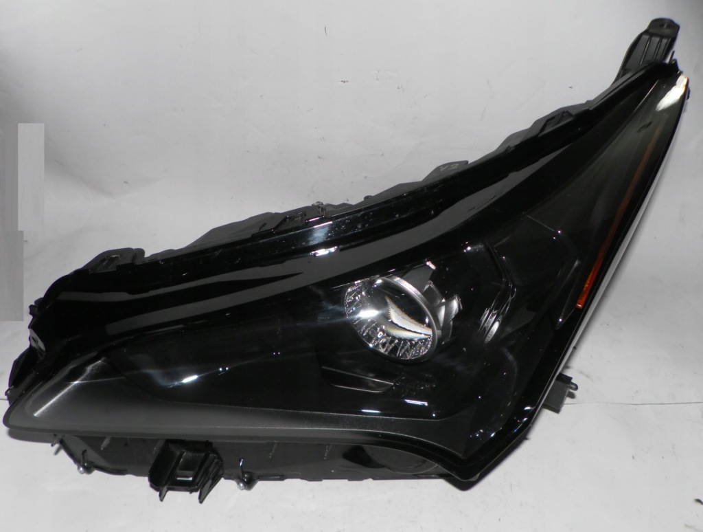 Купити Lexus nx nx300 nx200 рестайлінг  фара led ліва ліва фара