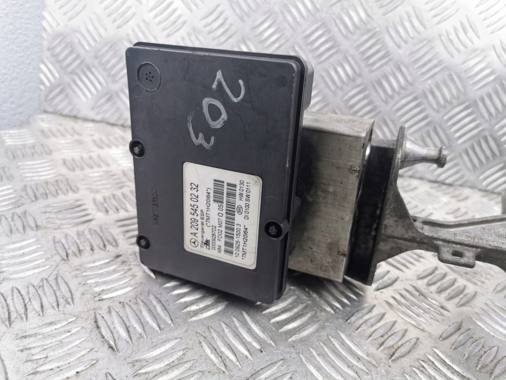 фото №1, Насос abs mercedes c w203 a2095450232