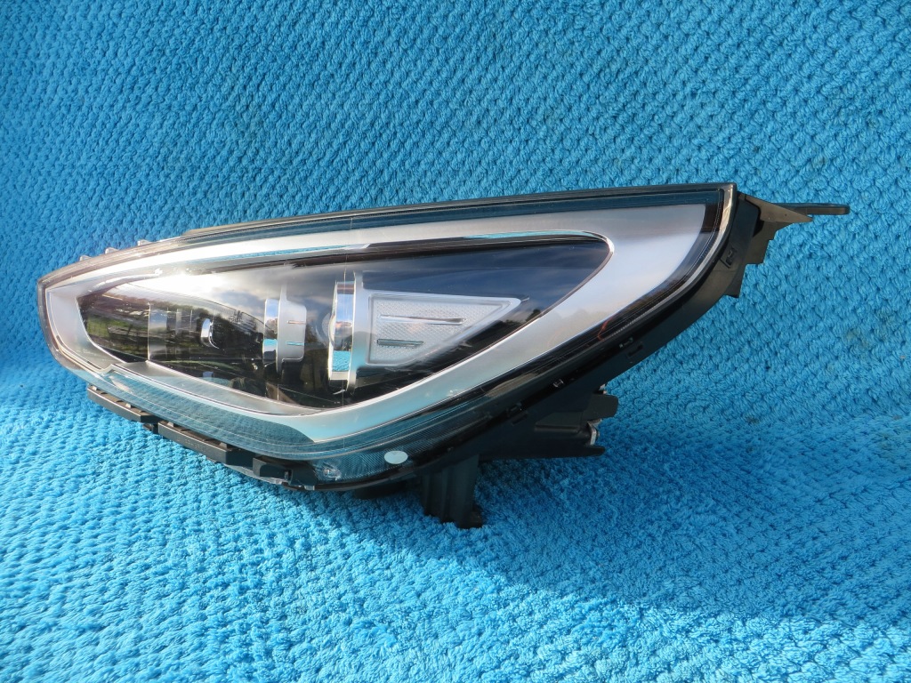 Hyundai i30 2 рестайлінг  full led фара передня ліва Недорого