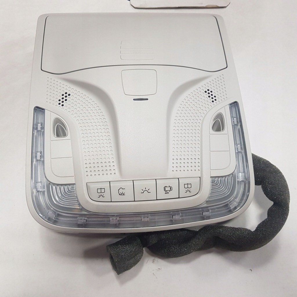 фото №1, Mercedes v klasa 447 лампа стельовий a4479005008