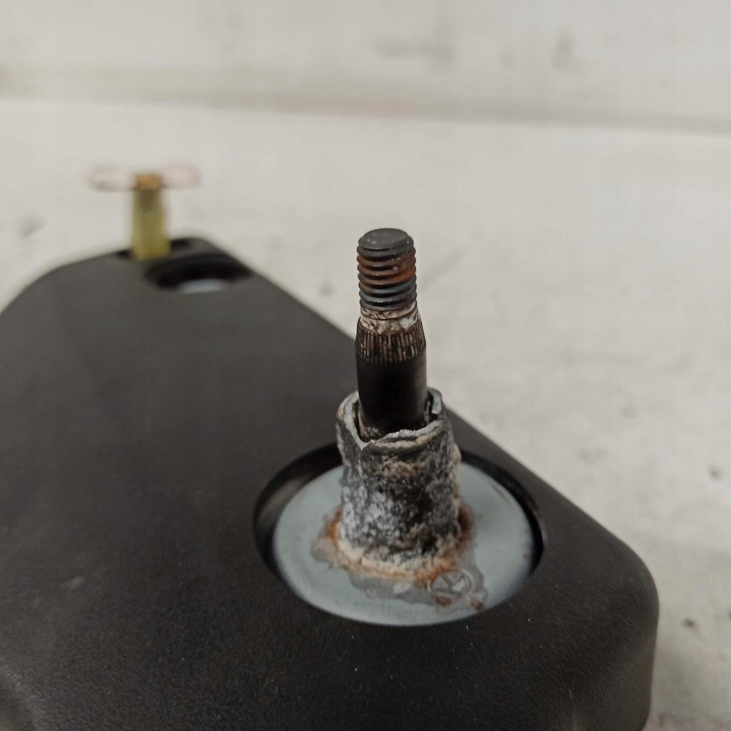 фото №6, Hyundai tucson i 04-09 5/5 pń двигатель дворник задняя 98700-2e001 треснувший