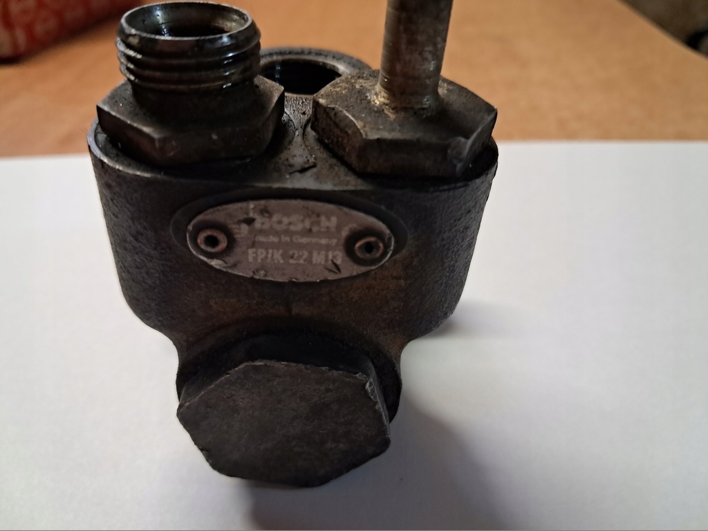 фото №1, Насос пального bosch mercedes w123 0444007014 = fp/k22m13