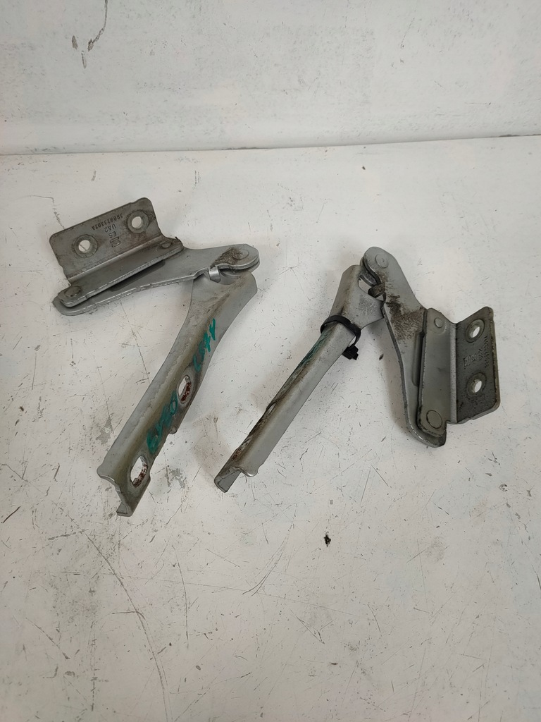 фото №1, Петля капот seat exeo 08-14 3r0823301a kpl