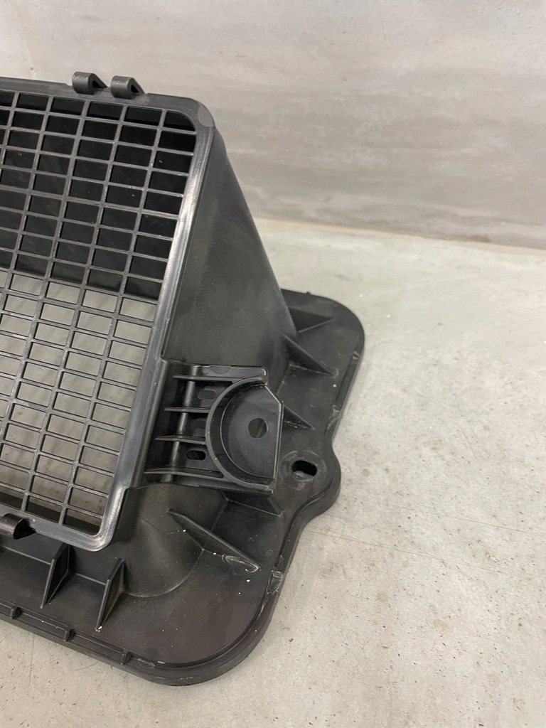 фото №5, Решітка впуск повітря a4 b9 a5 8w оригінал