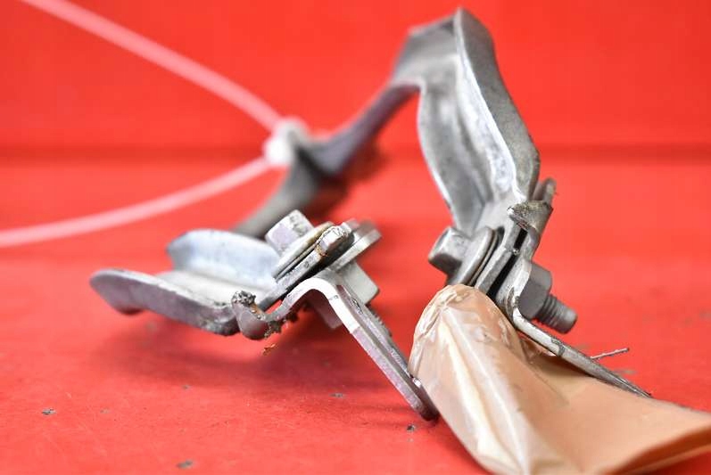 фото №5, Петля петли капот chrysler pacifica 1 i 03-08