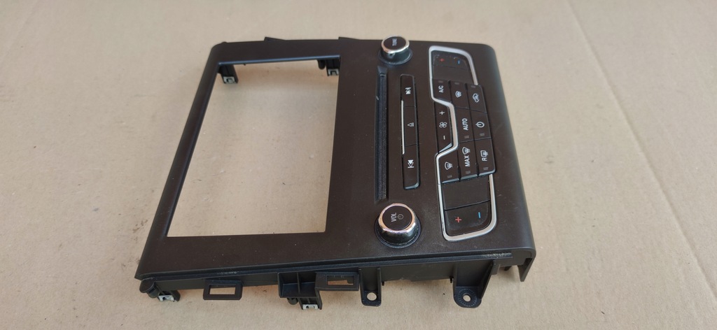 фото №7, Ford mondeo mk5 2.0 tdci панель управление рамка радио кондиционера