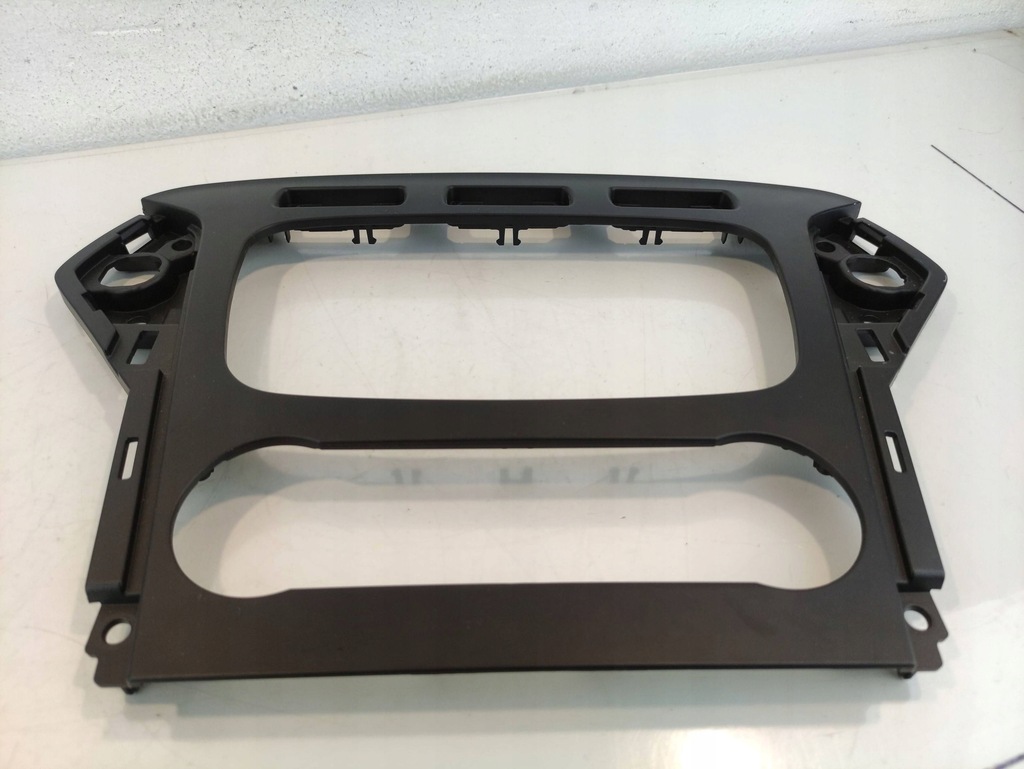 фото №3, Ford mondeo mk4 рамка радіо bs7118522