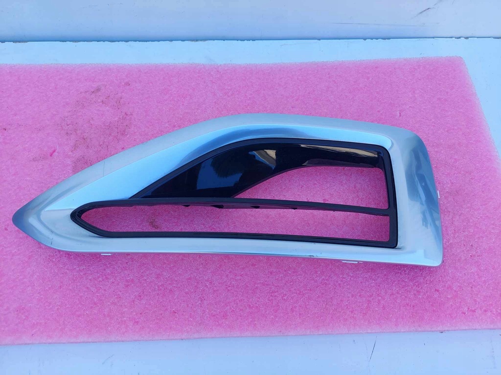 фото №1, Kia sportage 5 v решётка бампера левая задняя