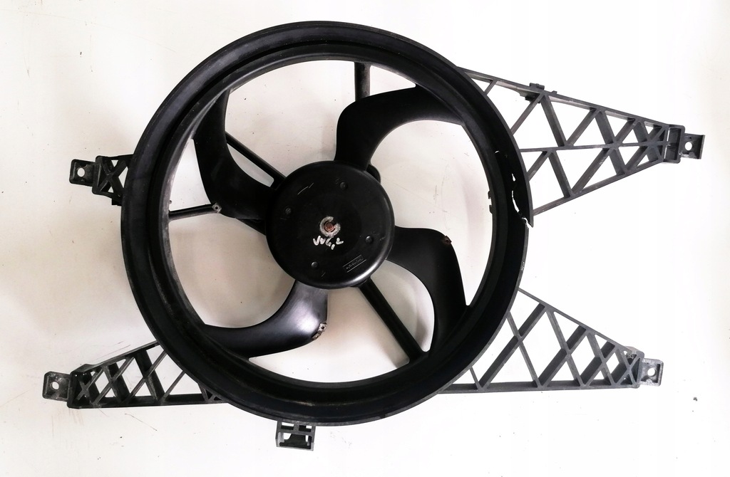 фото №1, Twingo ii 1.2 вентилятор радиатора 8200066098