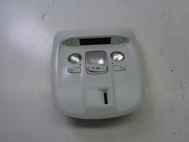 фото №1, Лампа потолочный peugeot 308 t9 sw przed lift 1.6 hdi 2016 rok